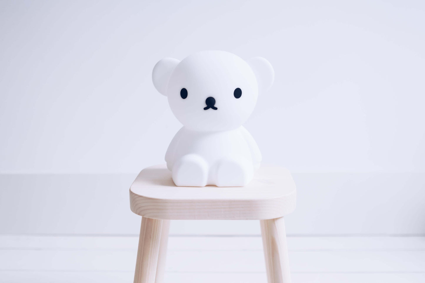 Close-up of Boris First Light silicone body with gentle LED design