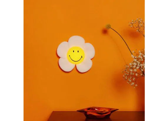Smiley® Daisy Day Light