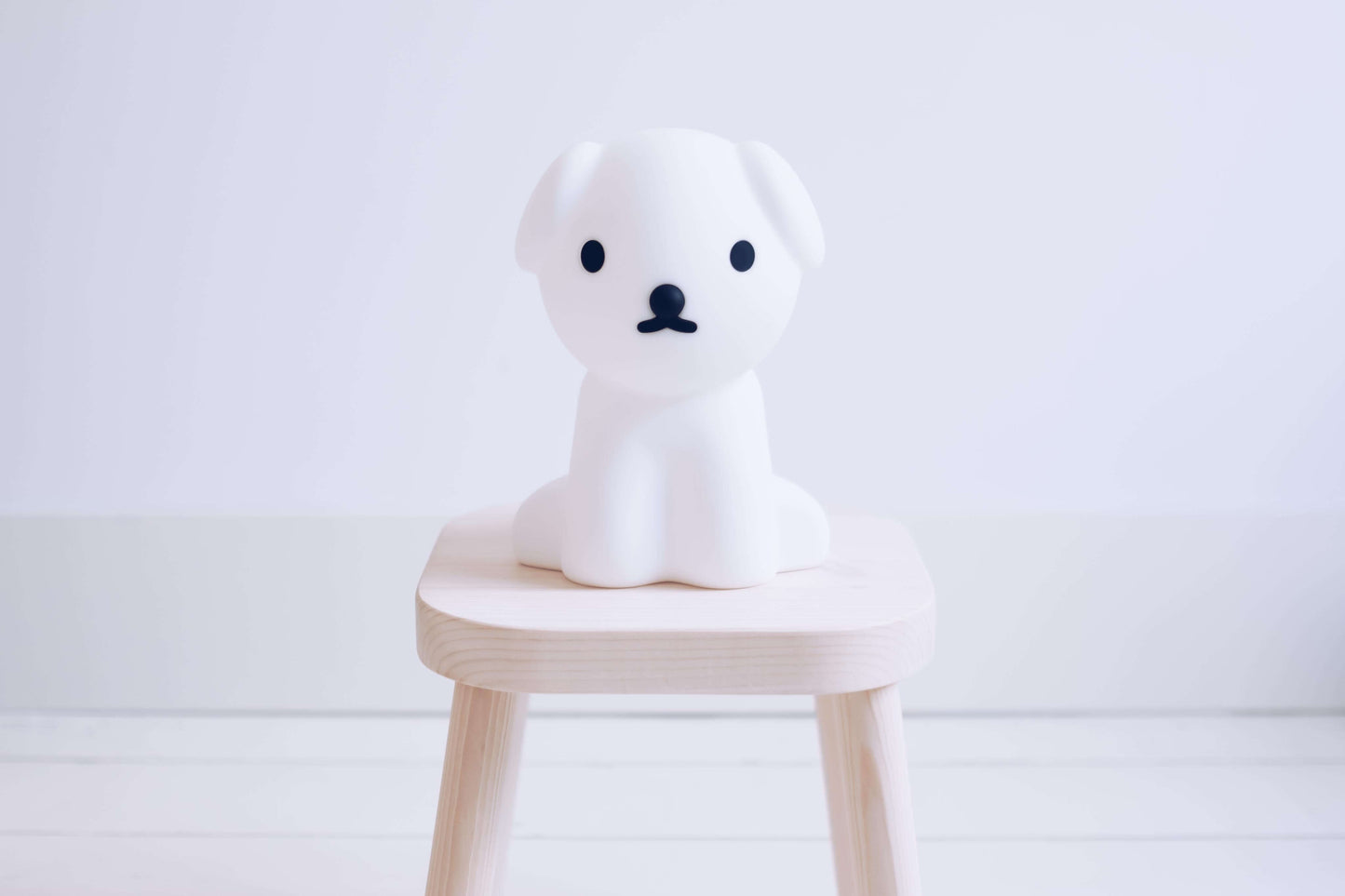 Close-up of Snuffy First Light BPA-free silicone body