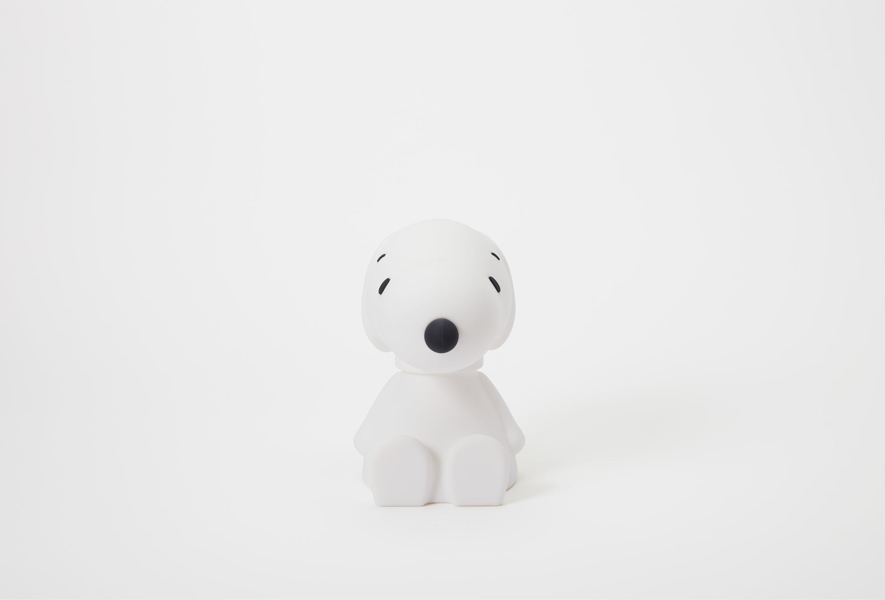 Side view of Snoopy First Light design details