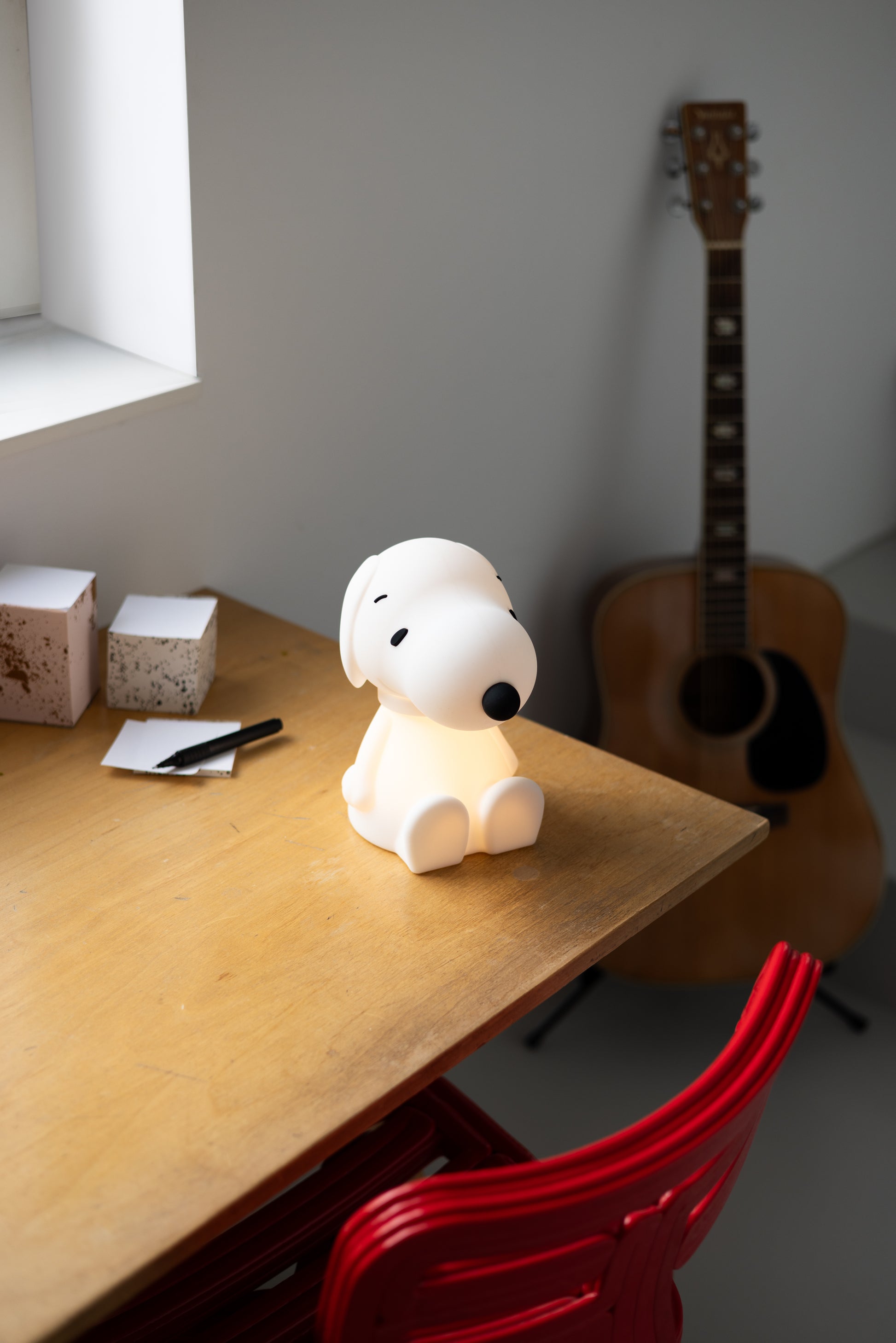 Snoopy First Light showing six-step dimming brightness levels