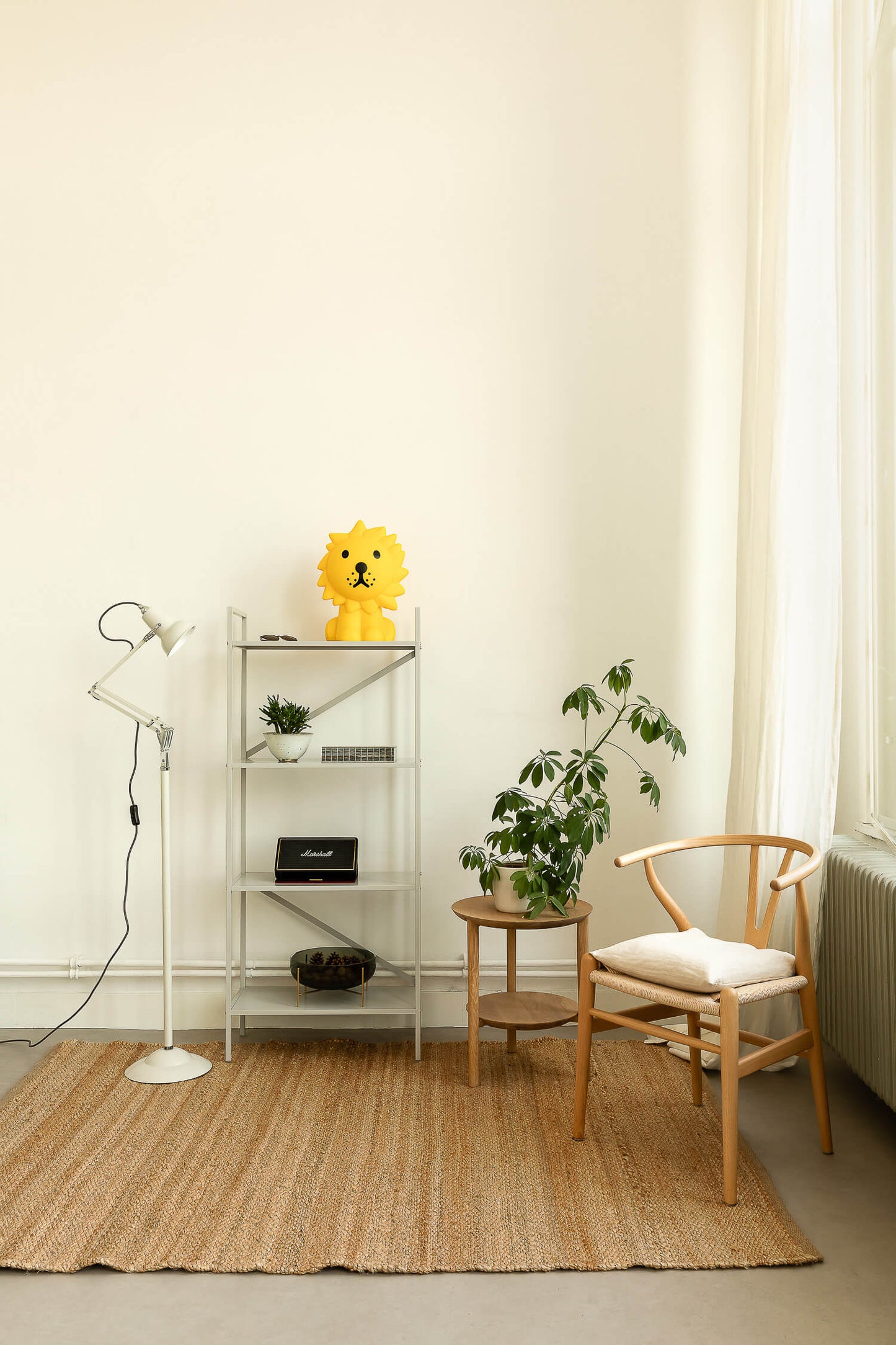 Lifestyle photo of Lion Star Light as an eye-catching room accent