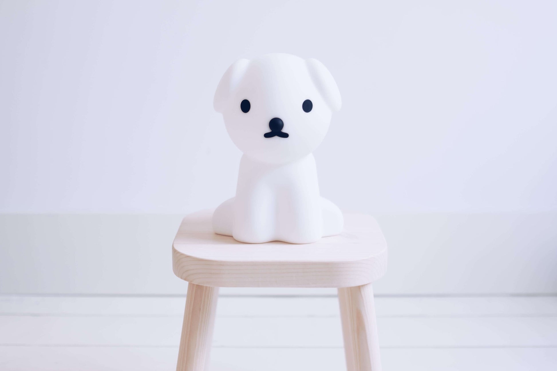Close-up of Snuffy First Light BPA-free silicone body
